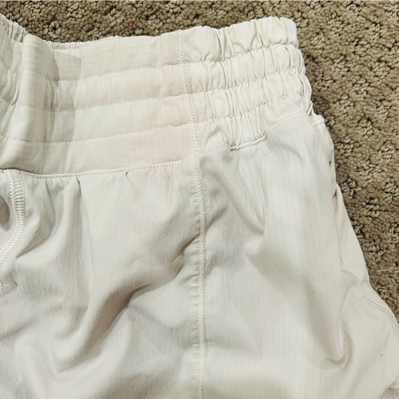Lulu Lemon White Hotty Hot High Rise Shorts - Picture 3 of 5